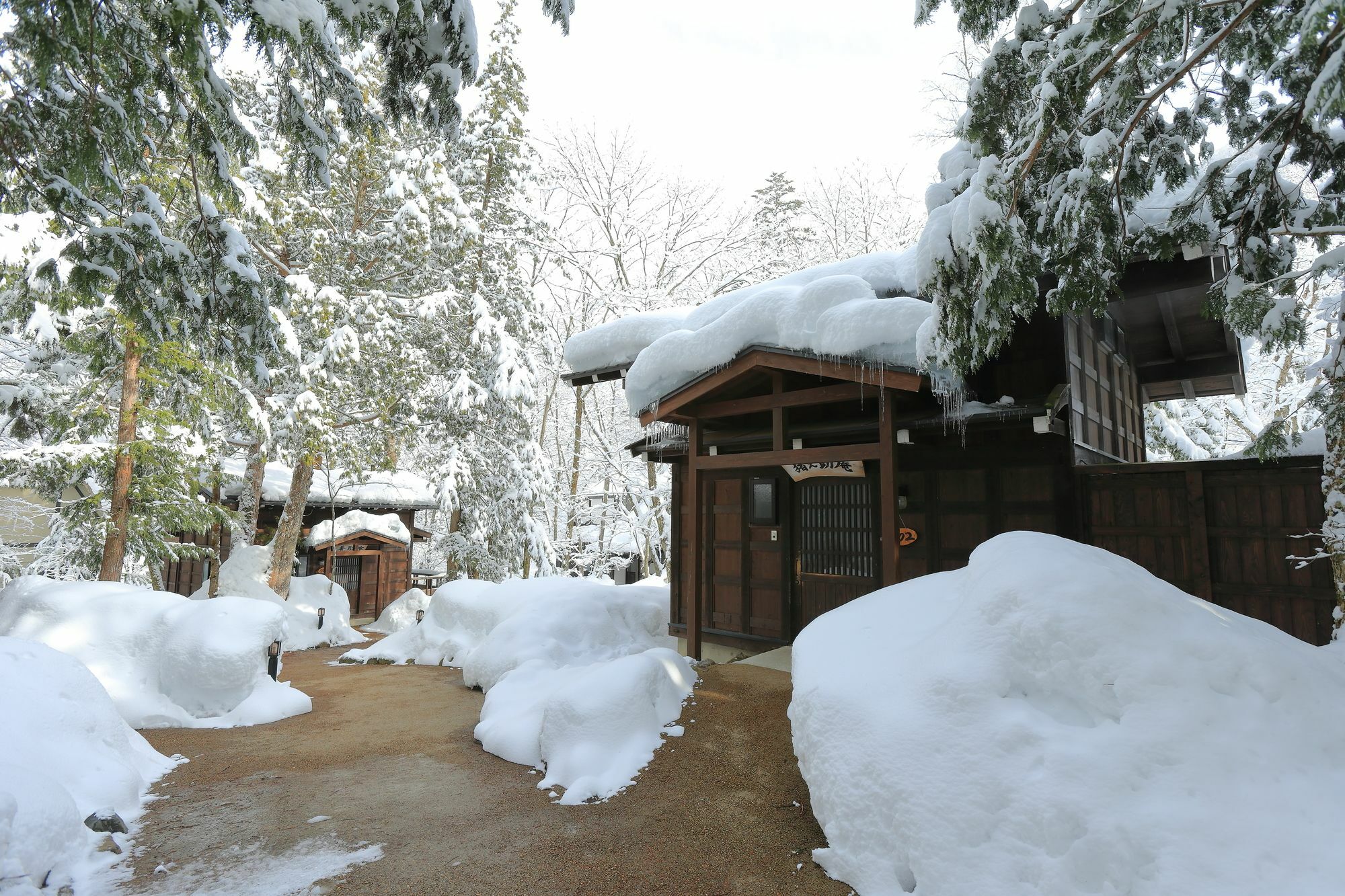 Hotel Hirayunomori Takayama  Esterno foto